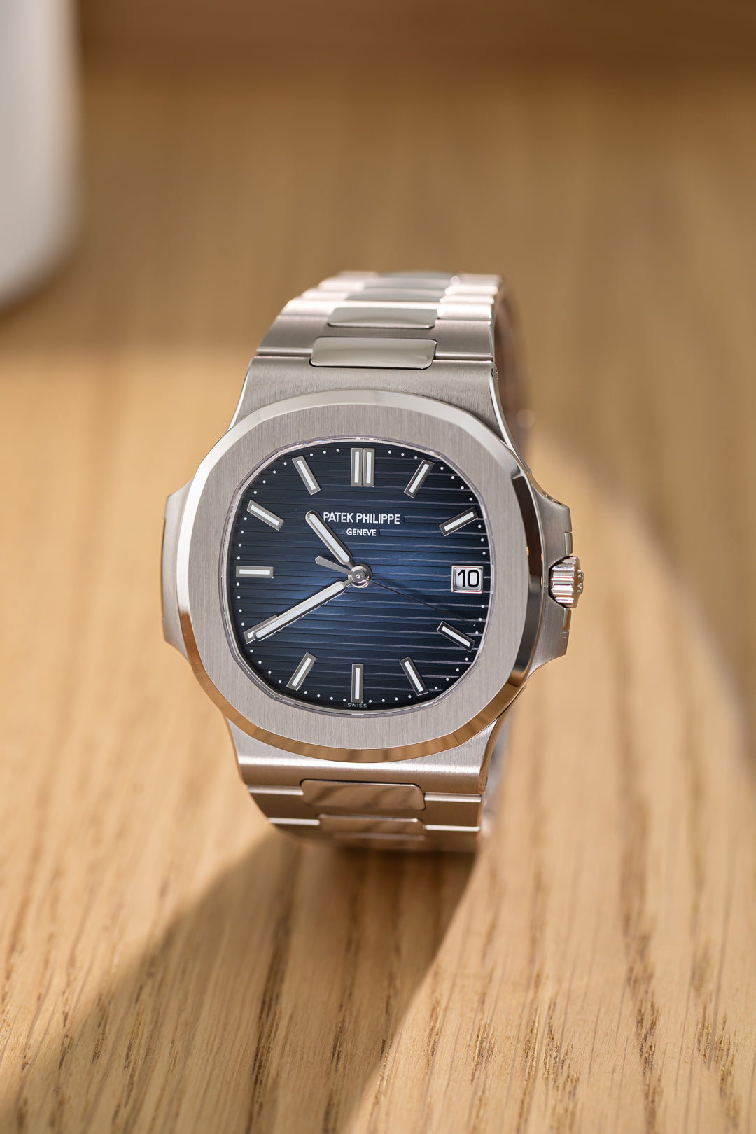 Nautilus White Gold 5811/1G-001