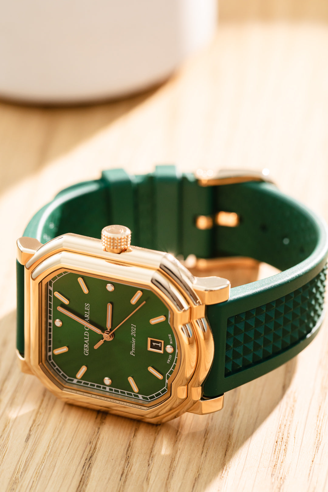 Maestro 2.0 Ultra-thin Green Dial