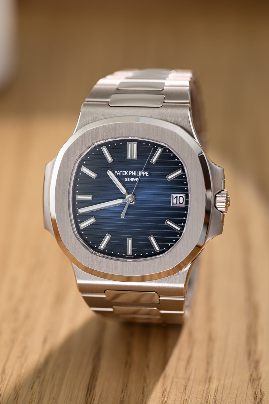 Nautilus White Gold 5811/1G-001