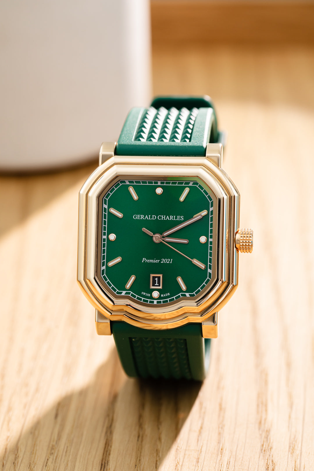 Maestro 2.0 Ultra-thin Green Dial