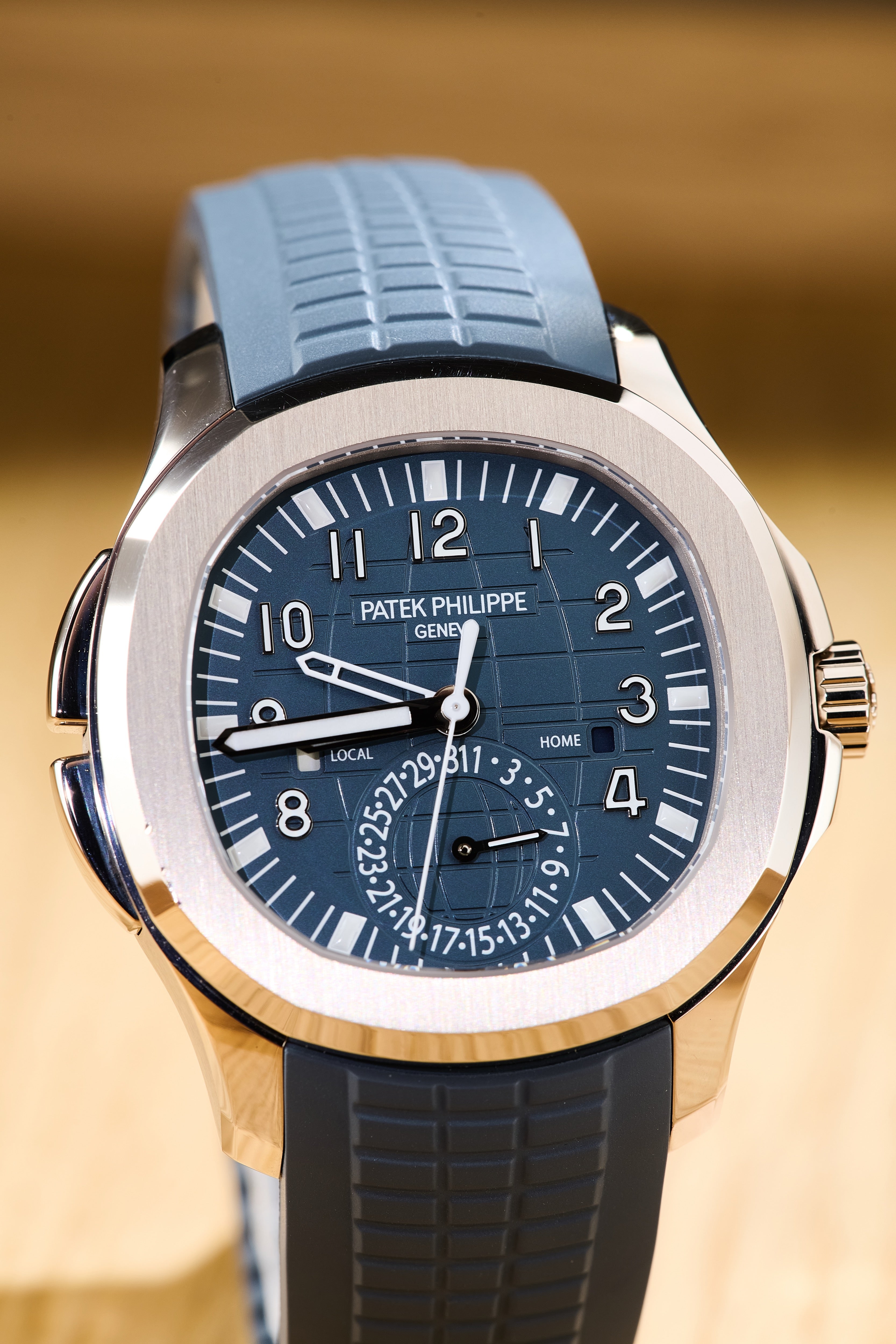 Patek Philippe Aquanaut Travel Time White Gold