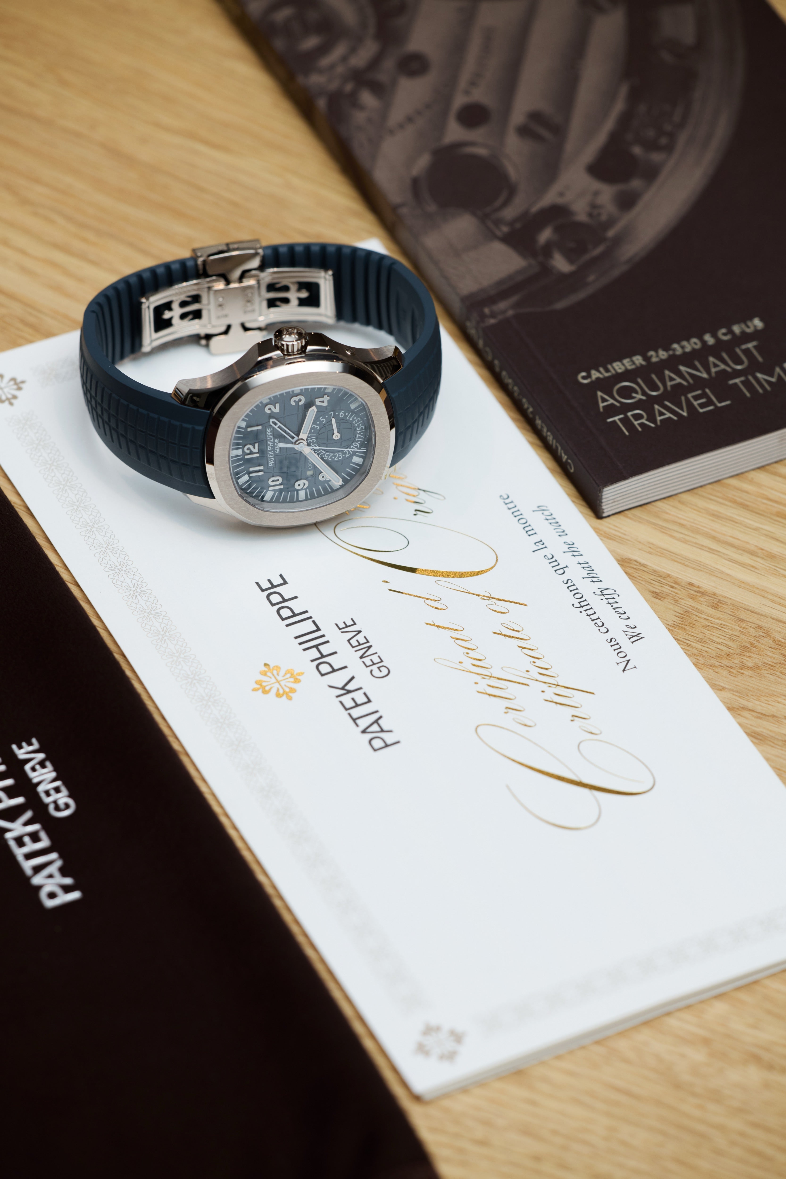 Patek Philippe Aquanaut Travel Time White Gold