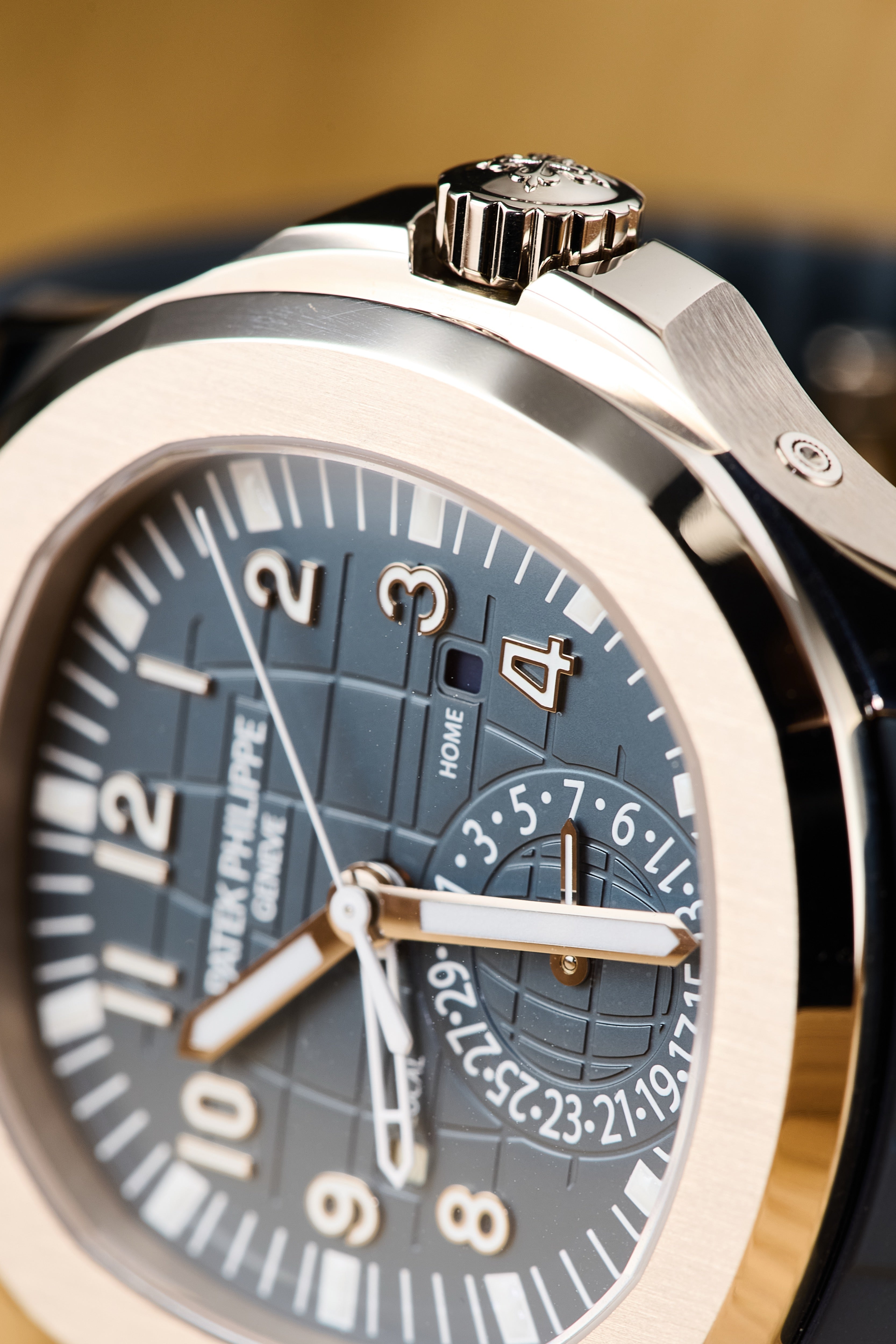 Patek Philippe Aquanaut Travel Time White Gold