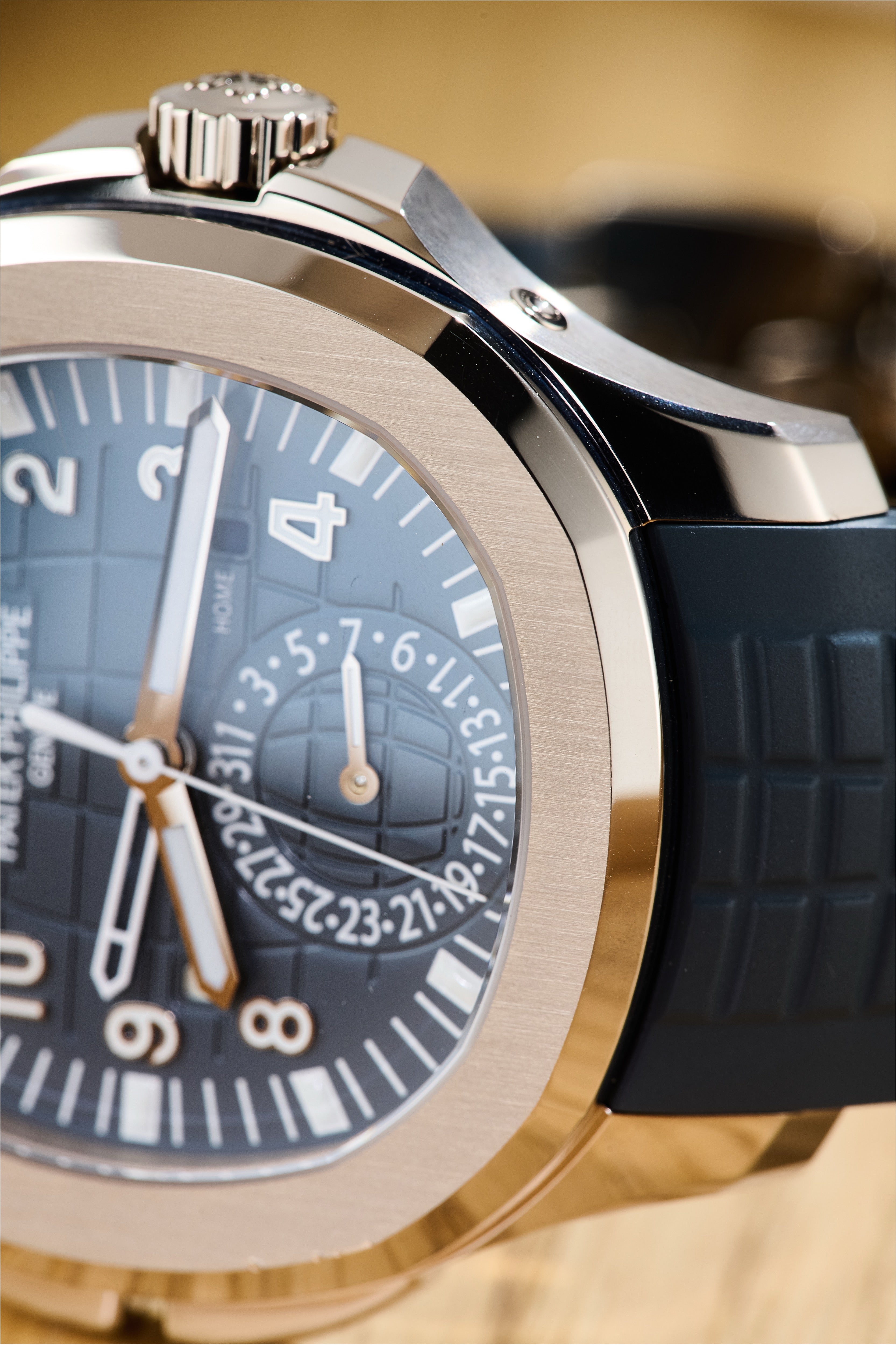Patek Philippe Aquanaut Travel Time White Gold
