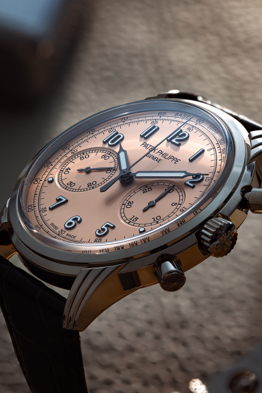 Complications Salmon Dial