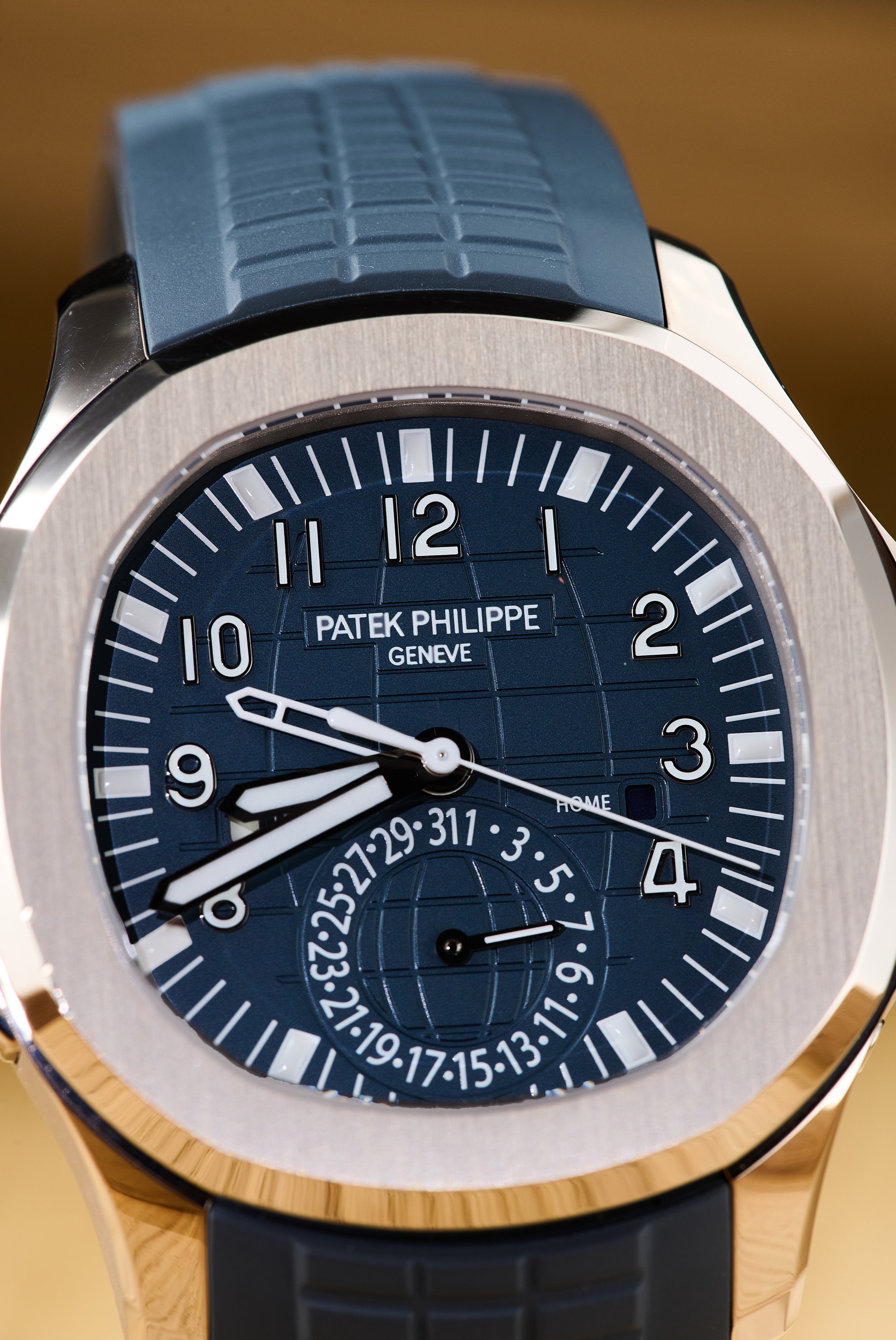 Patek Philippe Aquanaut Travel Time White Gold